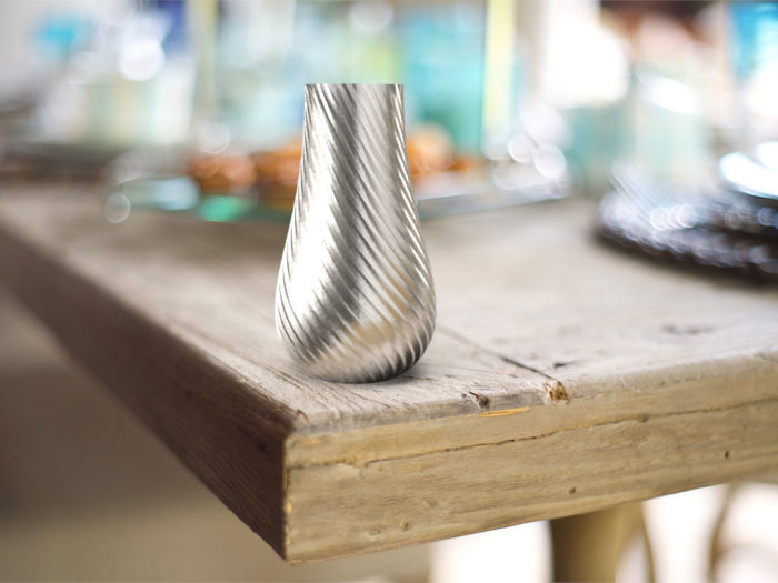 vase-chrome